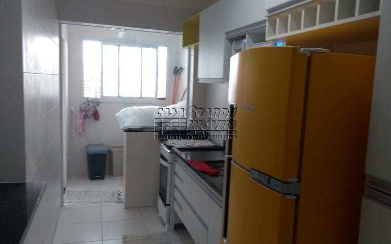 Apartamento à venda com 2 quartos, 74m² - Foto 18