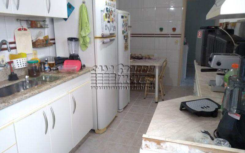 Apartamento à venda com 2 quartos, 95m² - Foto 7