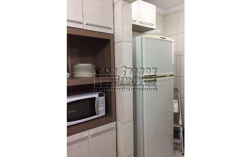 Apartamento à venda com 2 quartos, 74m² - Foto 8