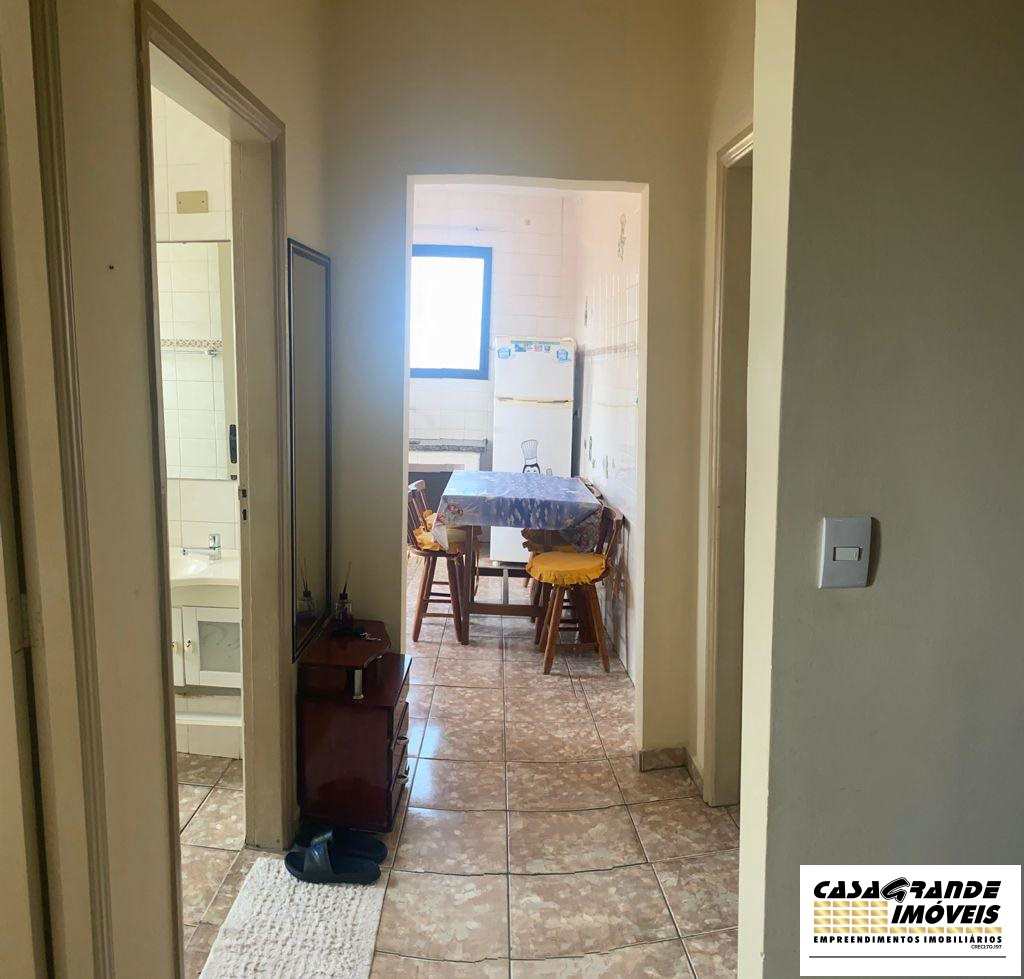 Apartamento à venda com 2 quartos, 57m² - Foto 8