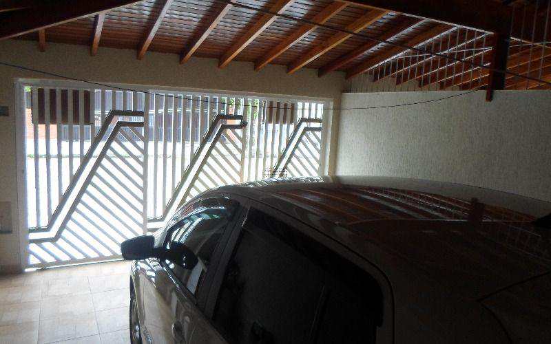 Excelente Casa localizada em Praia Grande, Jardim Real