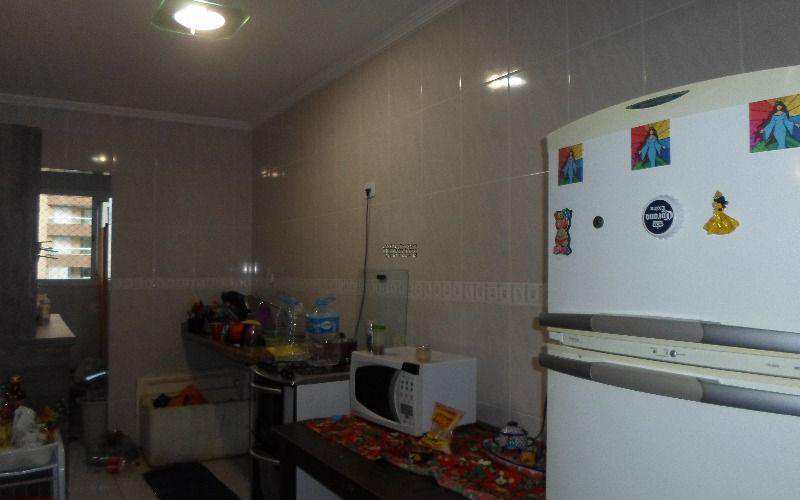 Apartamento à venda com 2 quartos, 75m² - Foto 15