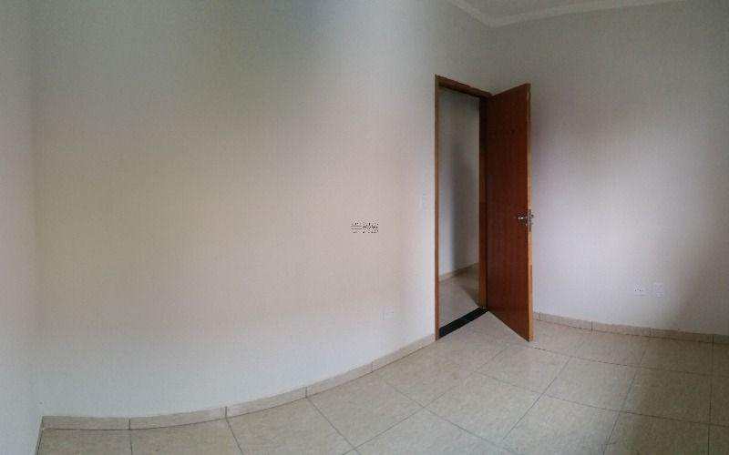 Casa à venda com 2 quartos, 50m² - Foto 14