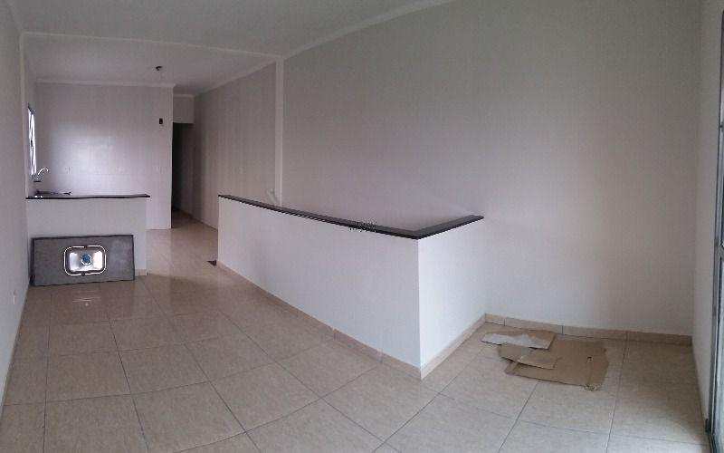 Casa à venda com 2 quartos, 50m² - Foto 9