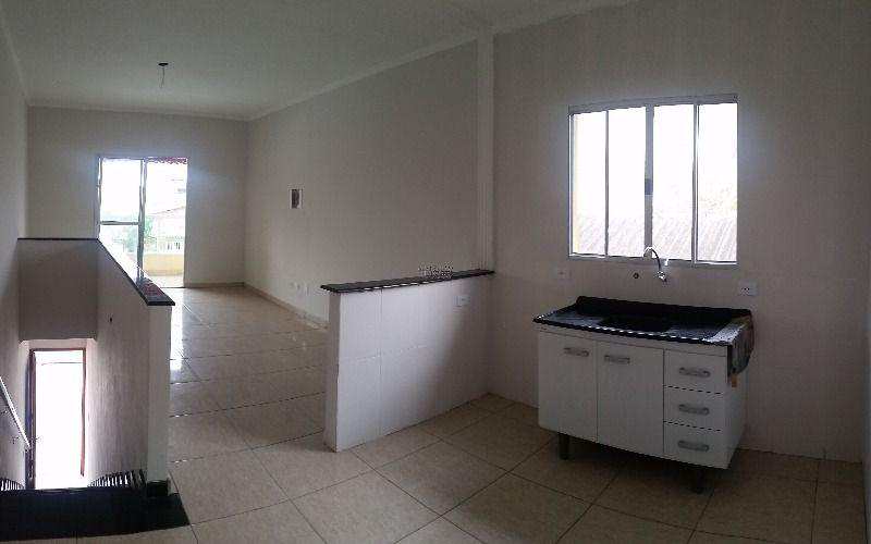 Casa à venda com 2 quartos, 50m² - Foto 3