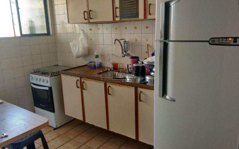 Apartamento à venda com 2 quartos, 100m² - Foto 9