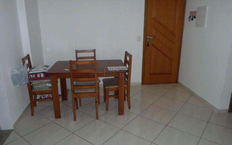 Apartamento à venda com 2 quartos, 77m² - Foto 10