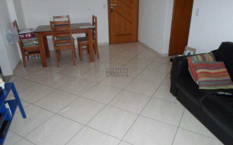 Apartamento à venda com 2 quartos, 77m² - Foto 9