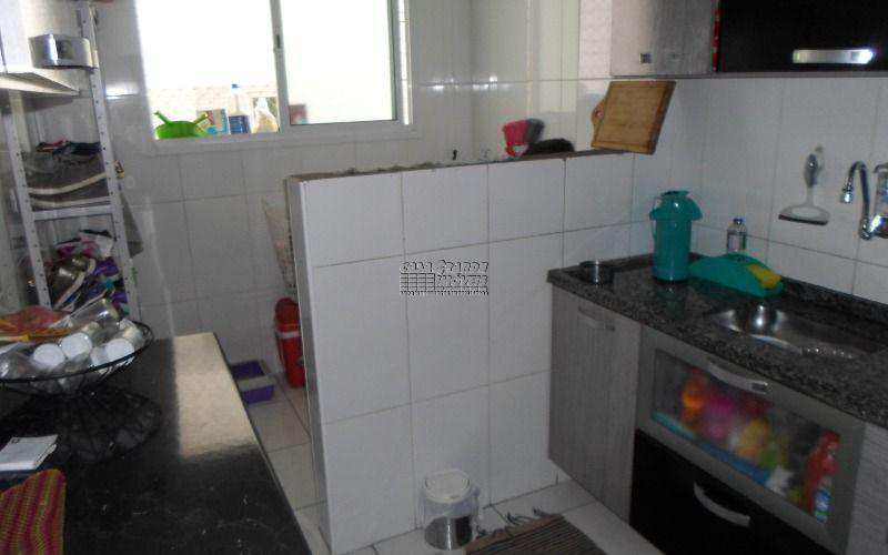 Apartamento à venda com 2 quartos, 77m² - Foto 11