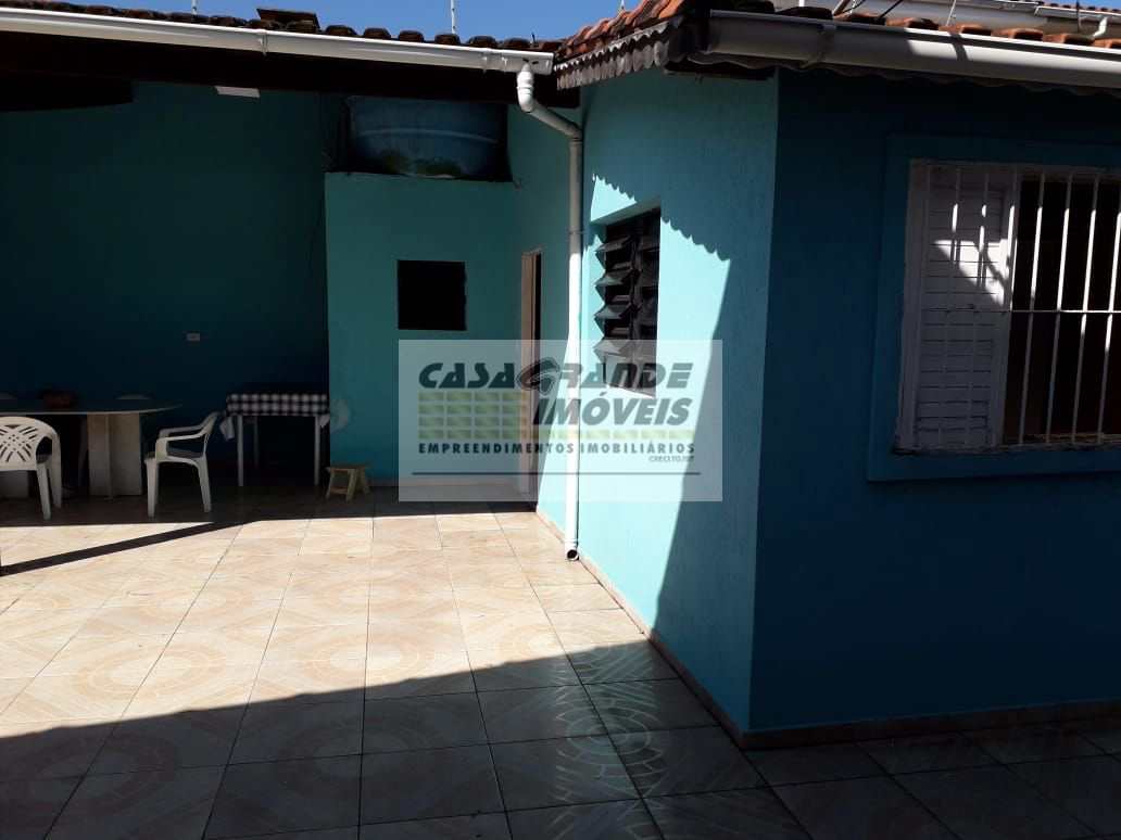 Casa à venda com 2 quartos, 110m² - Foto 7