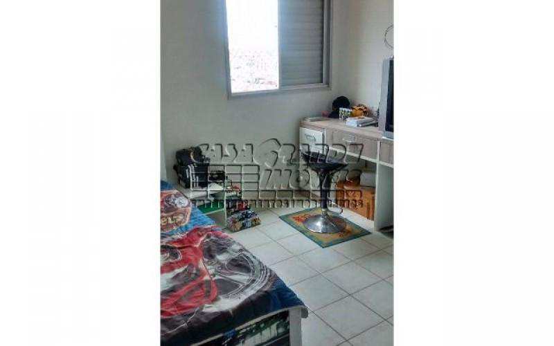 Apartamento à venda com 3 quartos, 76m² - Foto 11