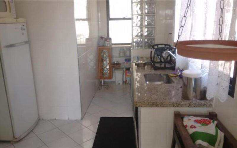 Apartamento à venda com 2 quartos, 71m² - Foto 6