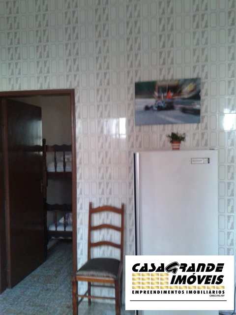 Casa à venda com 2 quartos, 90m² - Foto 2