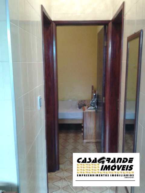 Casa à venda com 2 quartos, 90m² - Foto 10