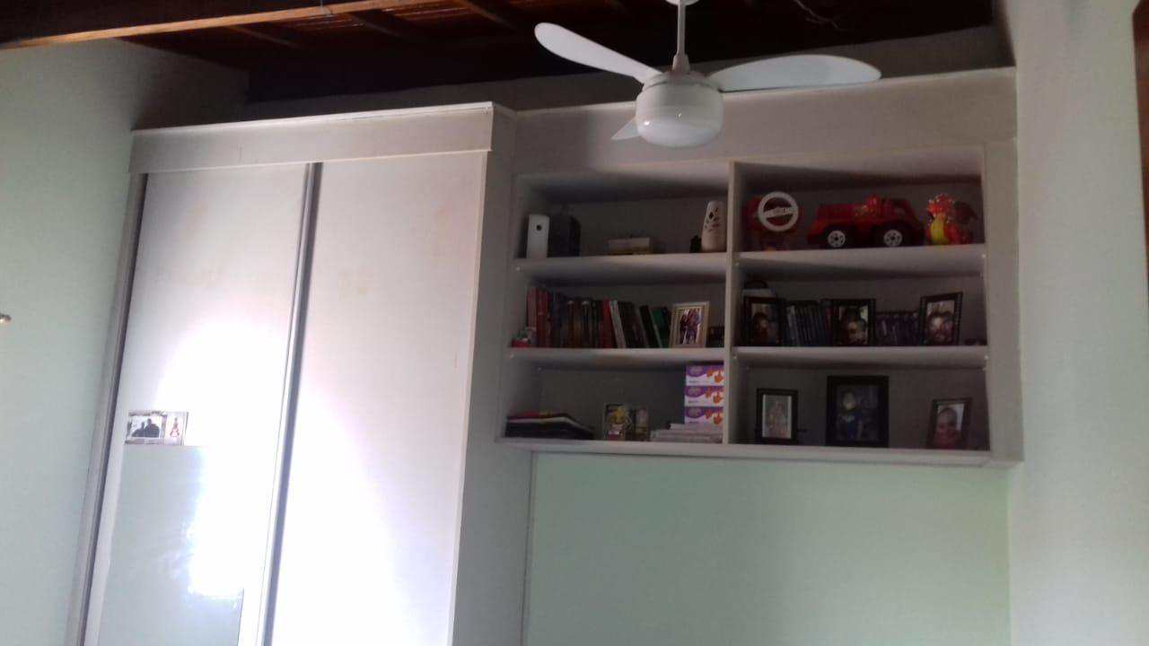 Casa à venda com 4 quartos, 150m² - Foto 16