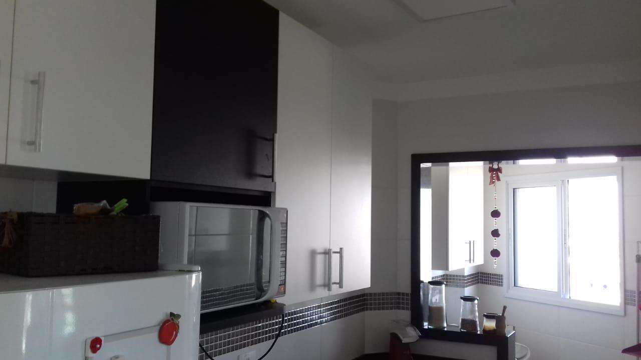 Apartamento à venda com 2 quartos, 80m² - Foto 41