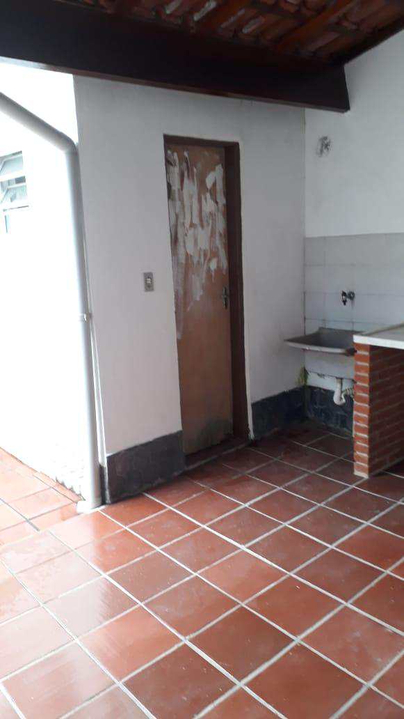 Casa à venda com 2 quartos, 120m² - Foto 8