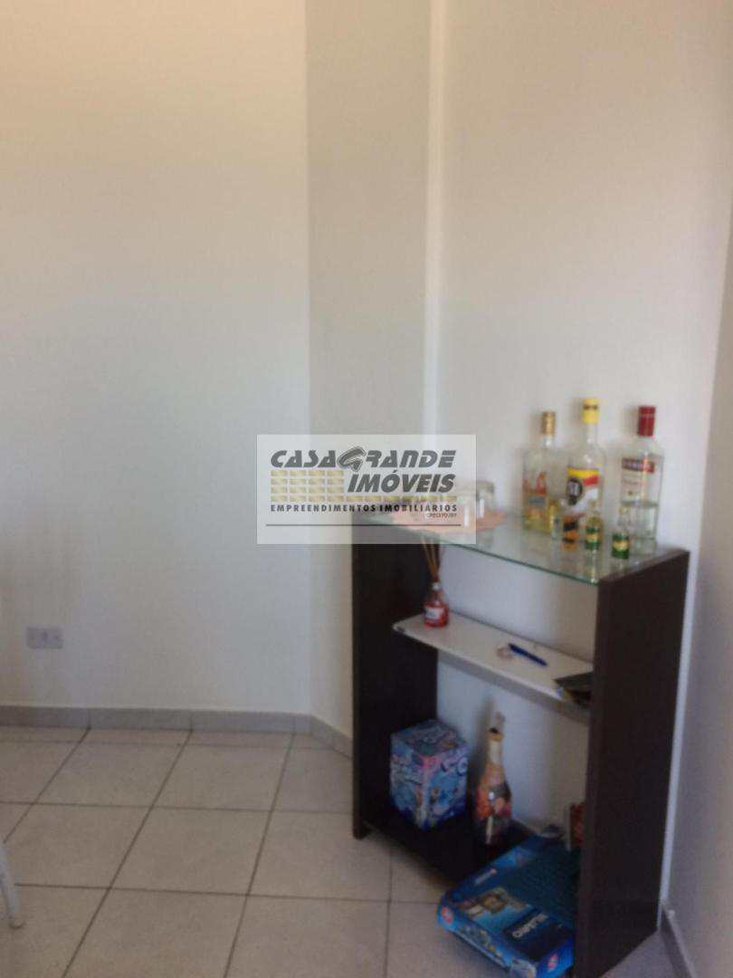 Apartamento à venda com 2 quartos, 77m² - Foto 19