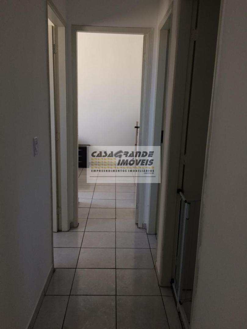 Apartamento à venda com 2 quartos, 77m² - Foto 5