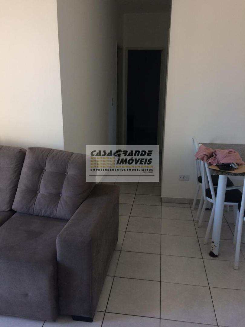 Apartamento à venda com 2 quartos, 77m² - Foto 6