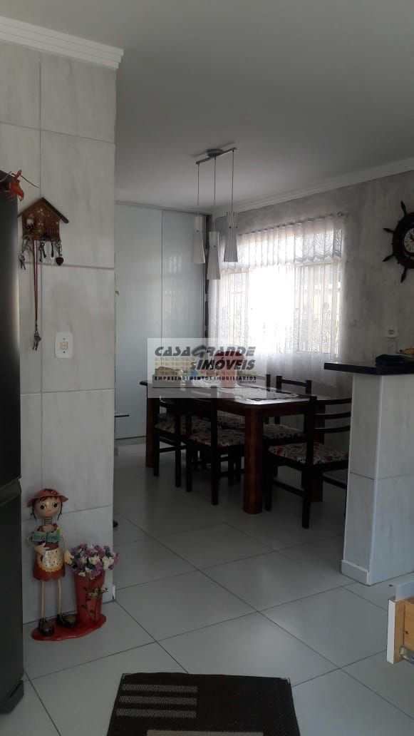 Casa à venda com 3 quartos, 119m² - Foto 14