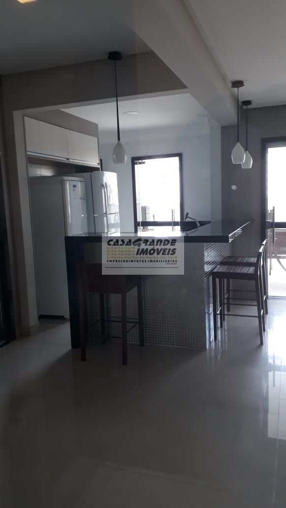 Apartamento à venda com 2 quartos, 83m² - Foto 4