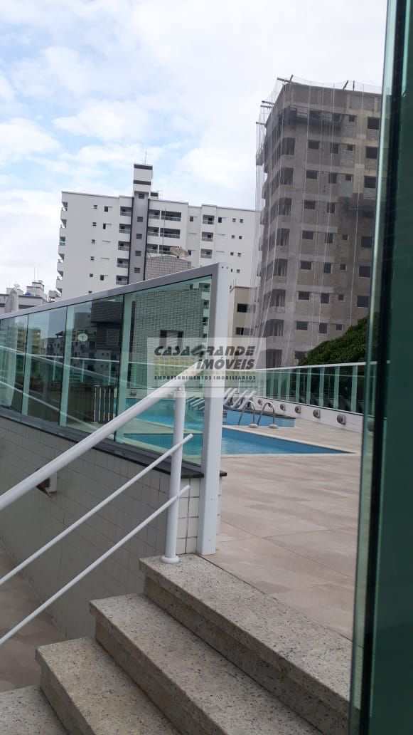 Apartamento à venda com 2 quartos, 83m² - Foto 2