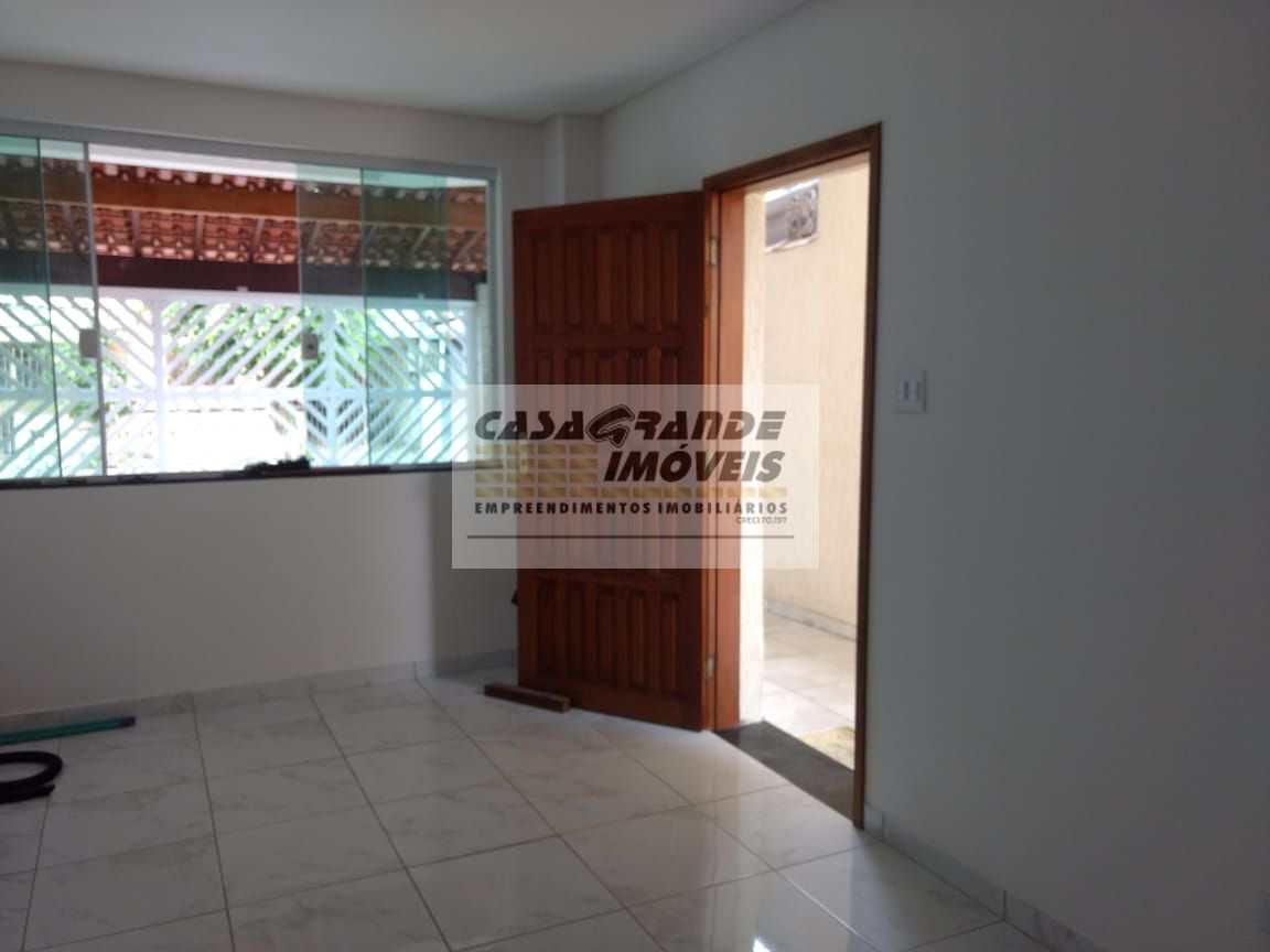 Casa à venda com 3 quartos, 130m² - Foto 14