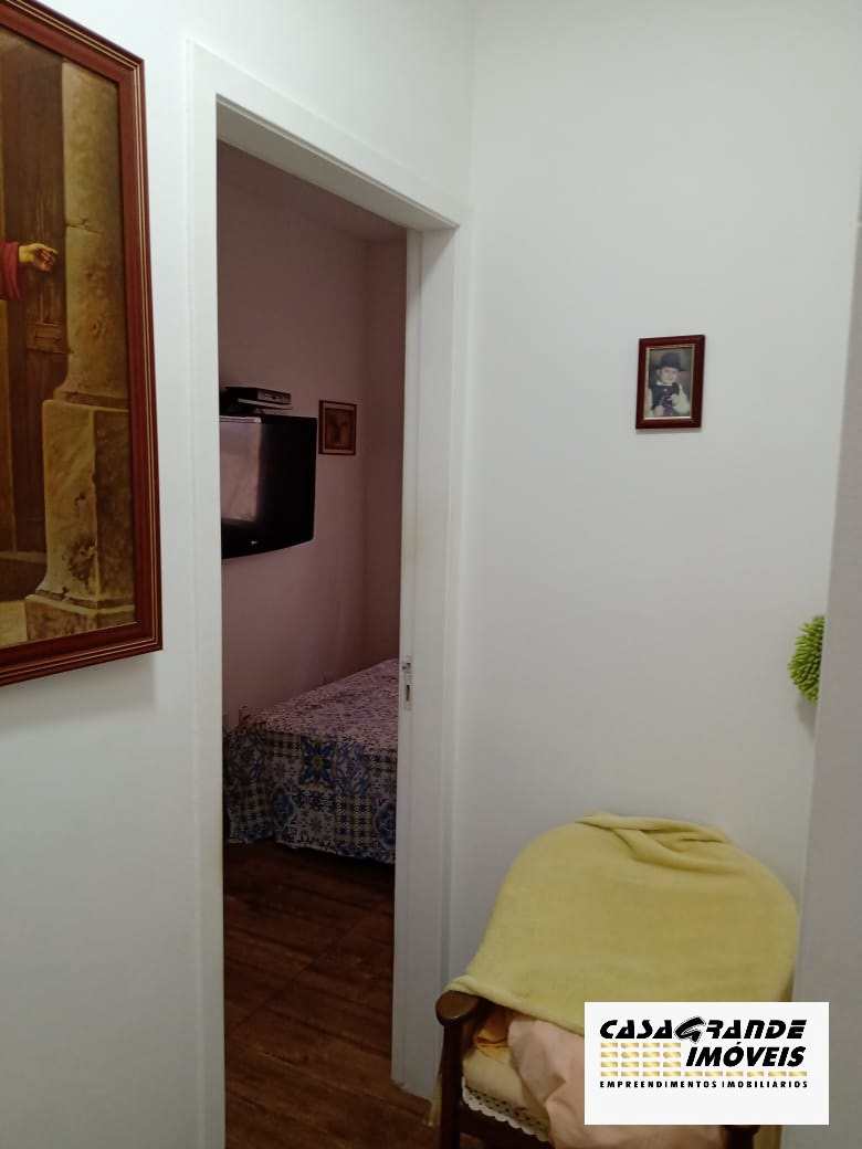 Casa de Condomínio à venda com 2 quartos, 50m² - Foto 9