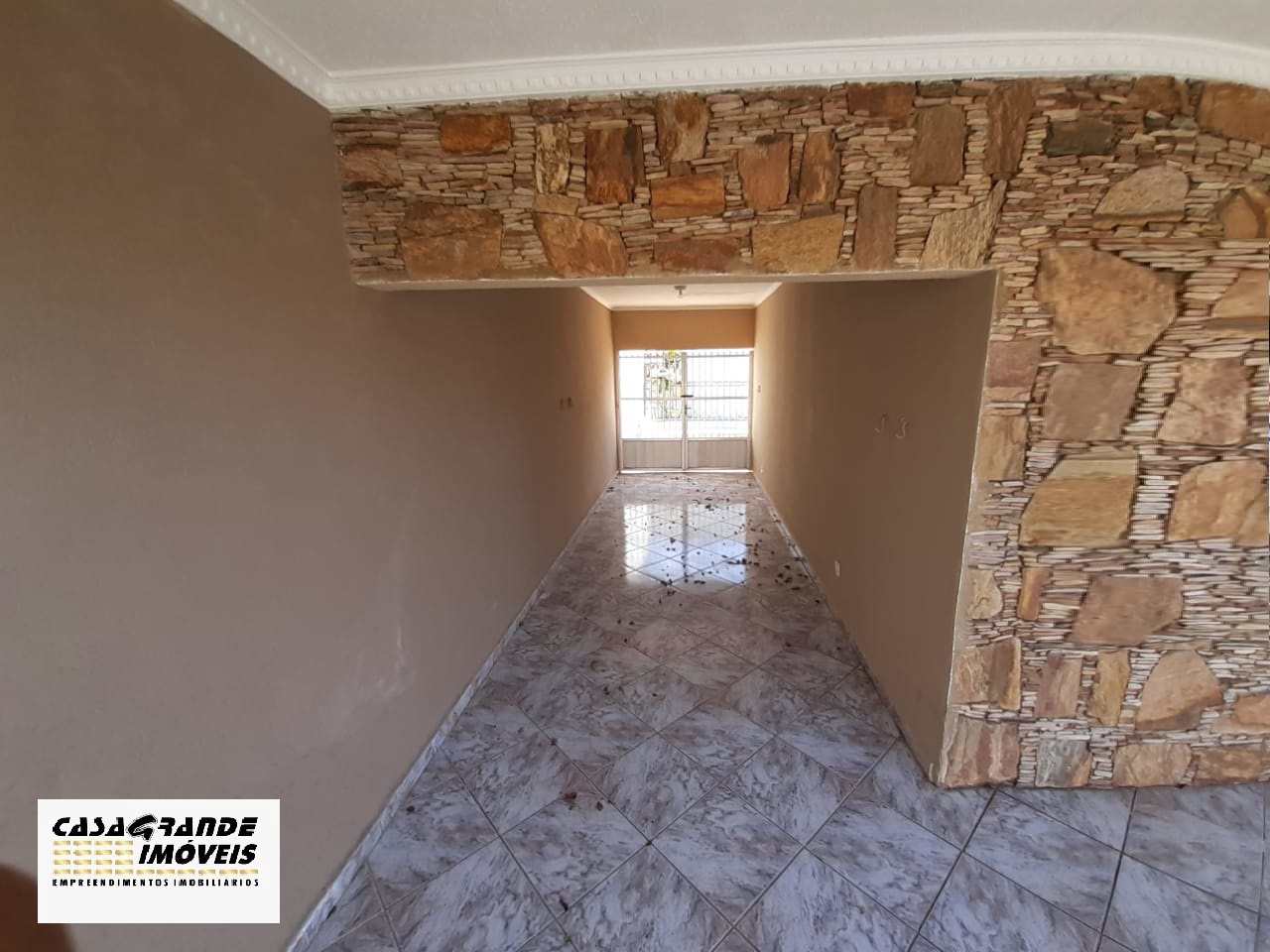 Casa à venda com 3 quartos, 148m² - Foto 3