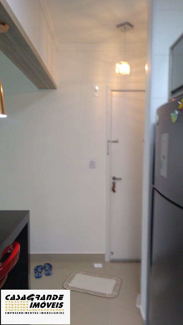 Apartamento à venda com 2 quartos, 77m² - Foto 29