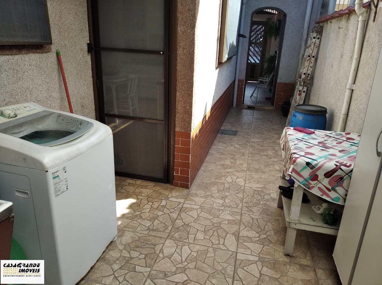 Casa à venda com 2 quartos, 130m² - Foto 6