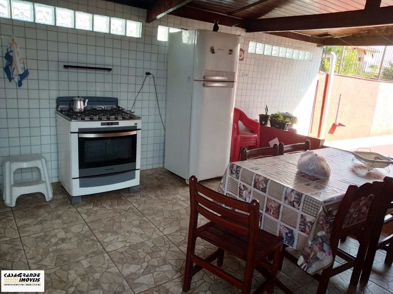 Casa à venda com 2 quartos, 130m² - Foto 11