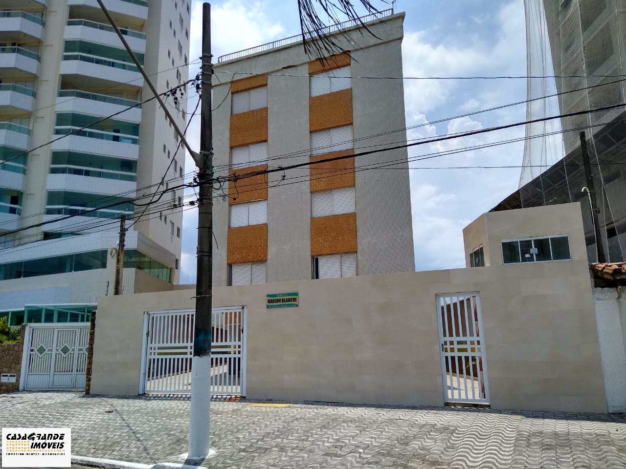 Apartamento à venda com 2 quartos, 75m² - Foto 1