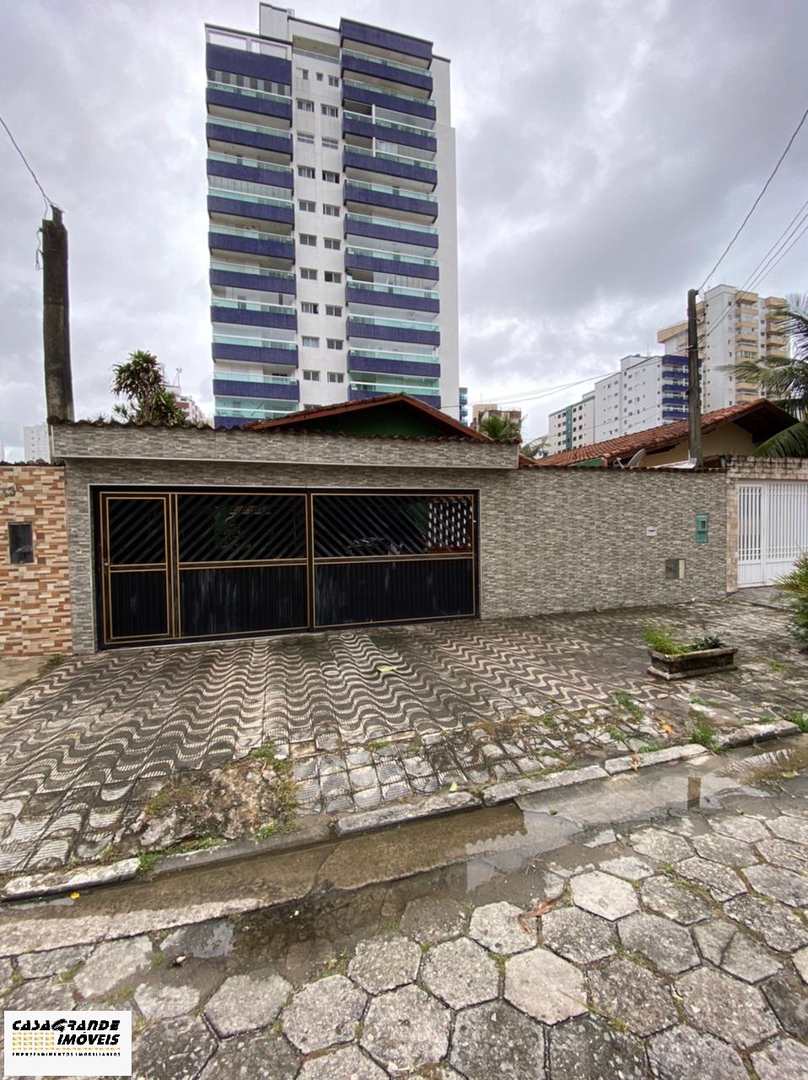 Casa à venda com 4 quartos, 170m² - Foto 2