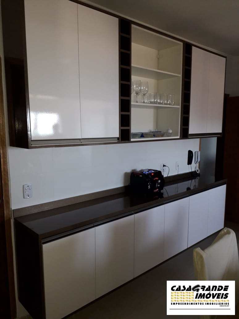 Apartamento à venda com 3 quartos, 150m² - Foto 12