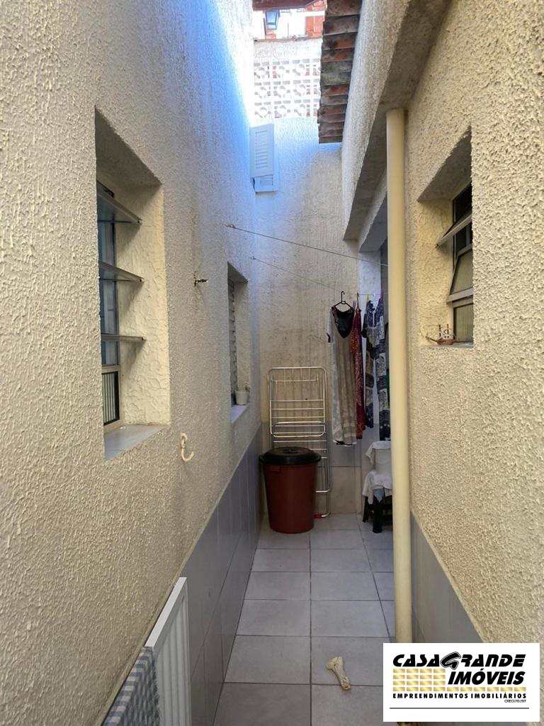 Casa à venda com 3 quartos, 125m² - Foto 18