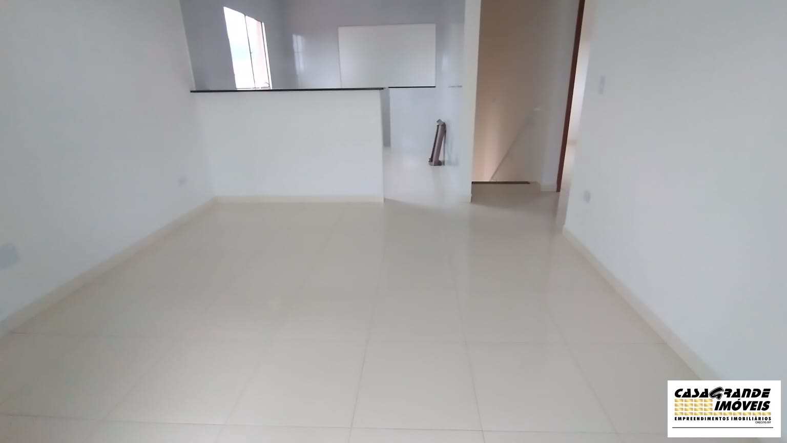 Casa à venda com 2 quartos, 54m² - Foto 18