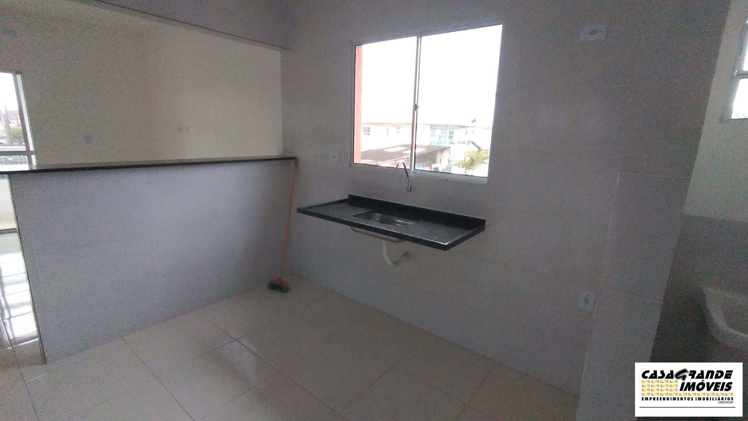 Casa à venda com 2 quartos, 54m² - Foto 25