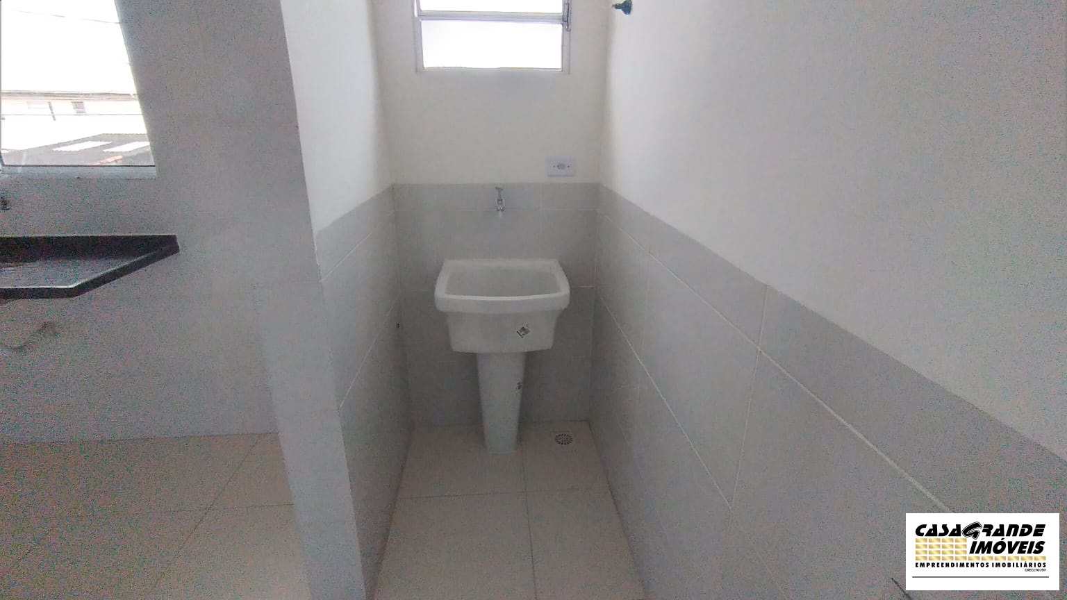 Casa à venda com 2 quartos, 54m² - Foto 24