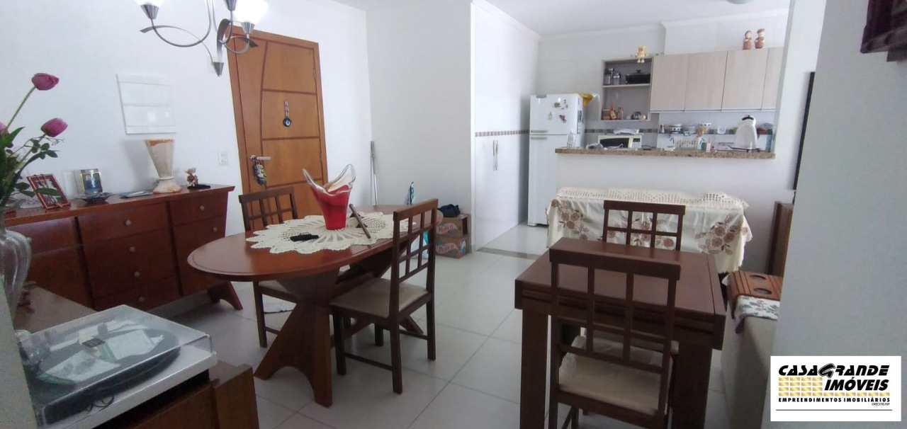 Apartamento à venda com 2 quartos, 80m² - Foto 4