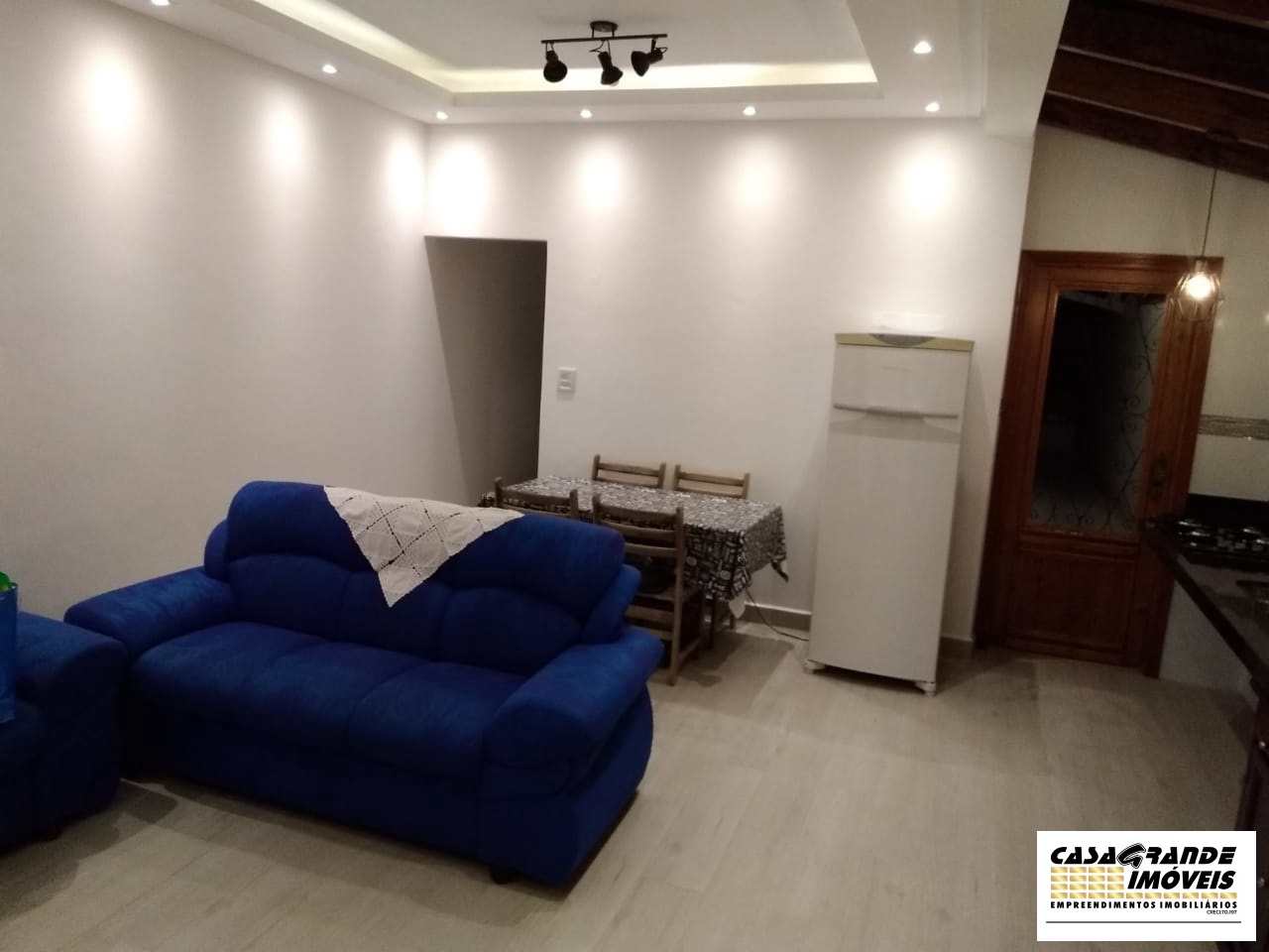 Casa à venda com 3 quartos, 70m² - Foto 7