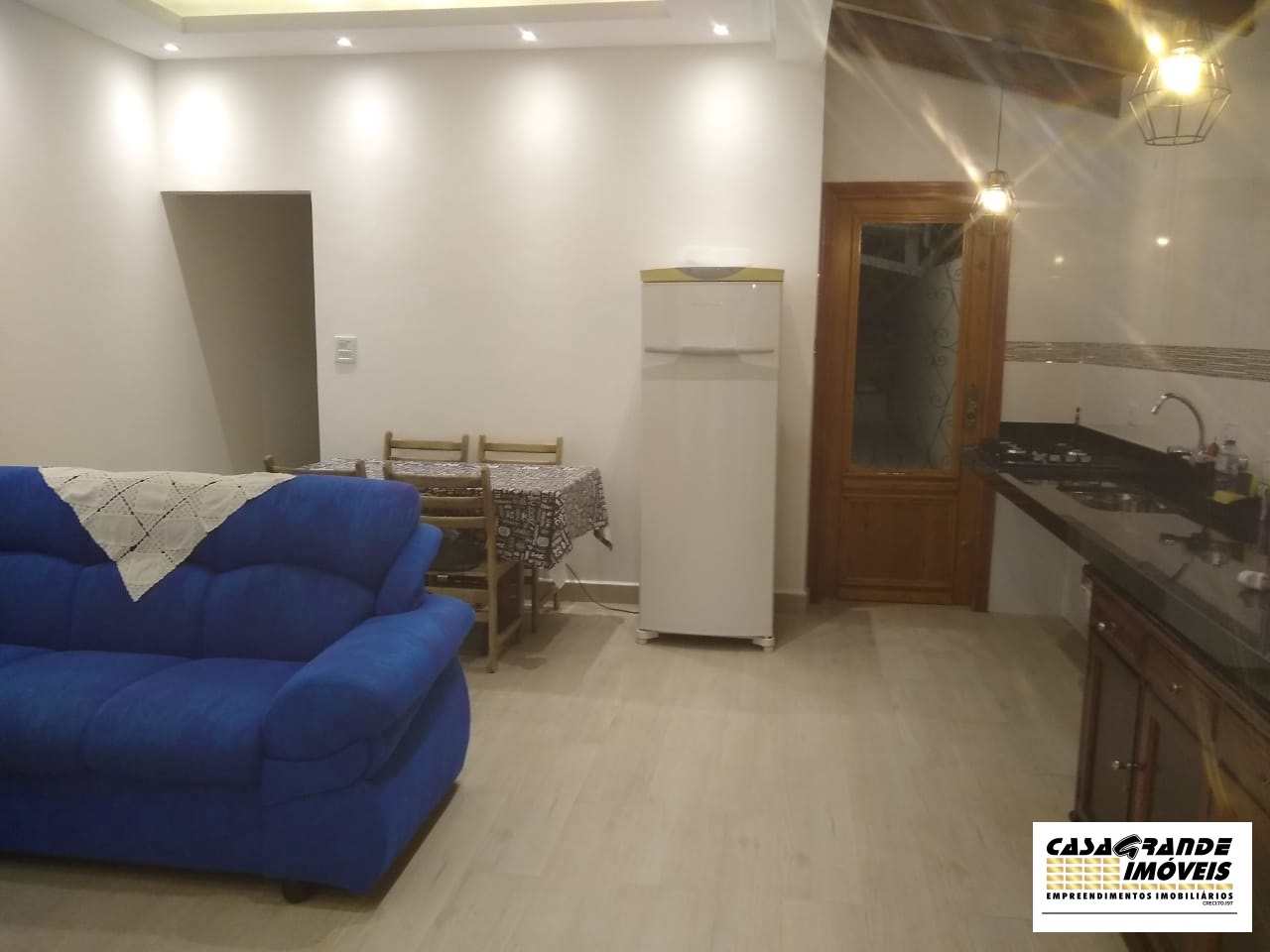 Casa à venda com 3 quartos, 70m² - Foto 6