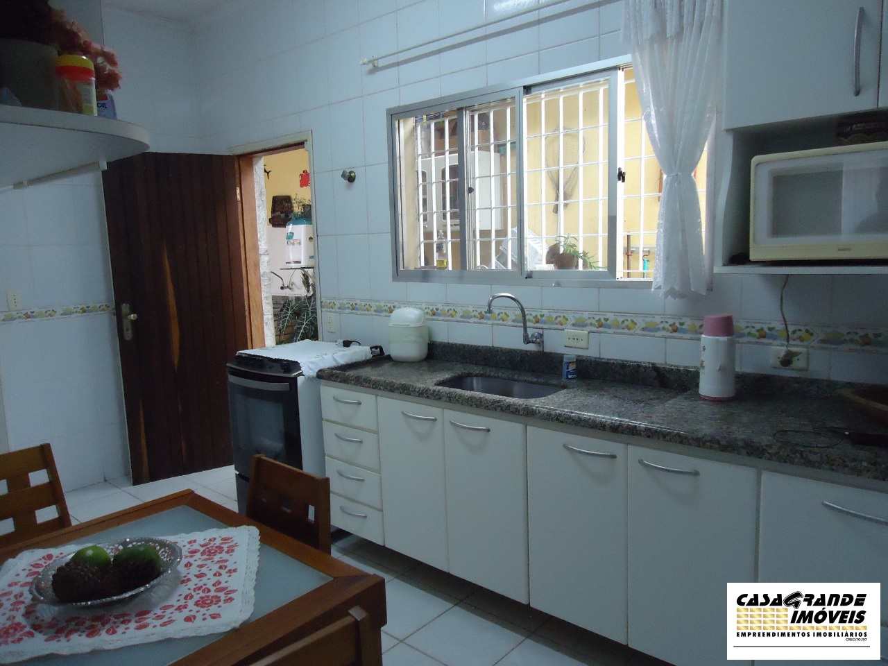 Casa à venda com 2 quartos, 80m² - Foto 19