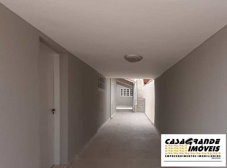 Casa à venda com 2 quartos, 123m² - Foto 4