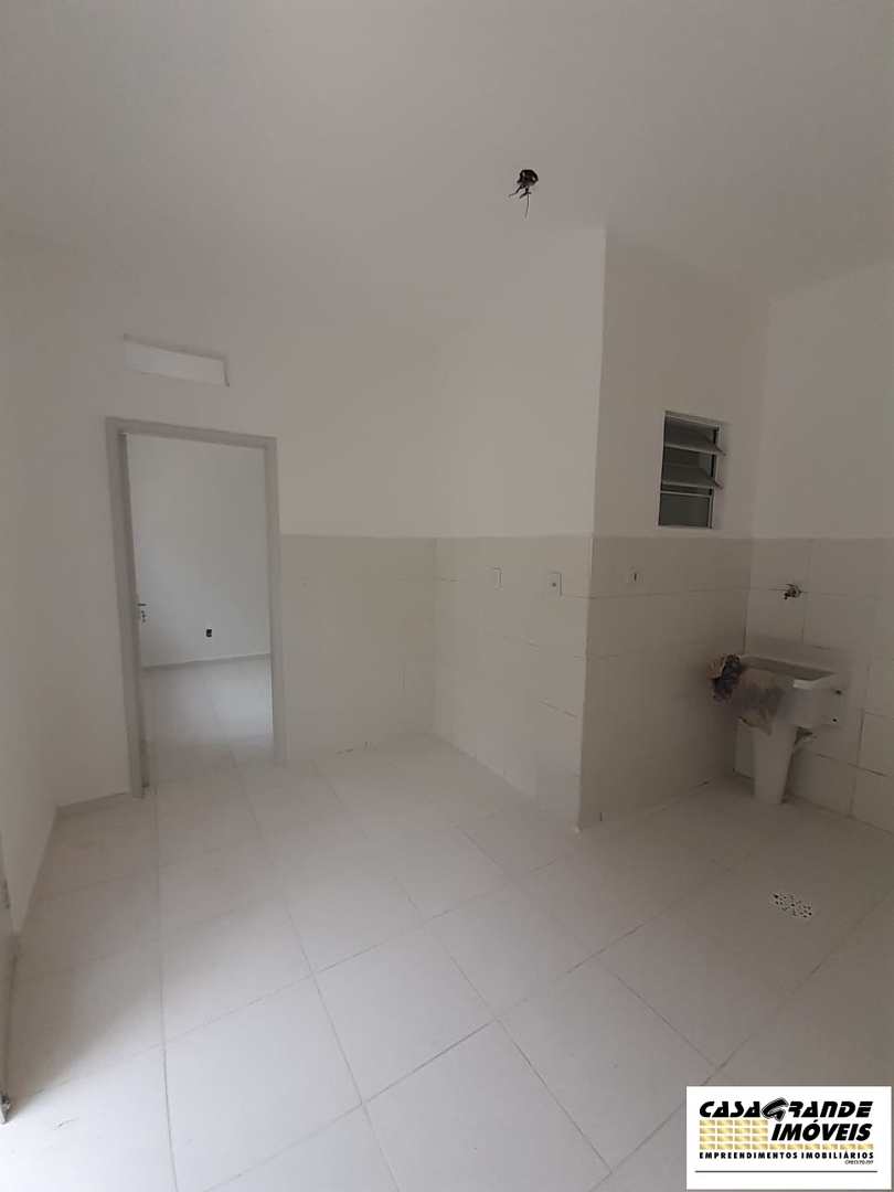 Casa à venda com 2 quartos, 123m² - Foto 16