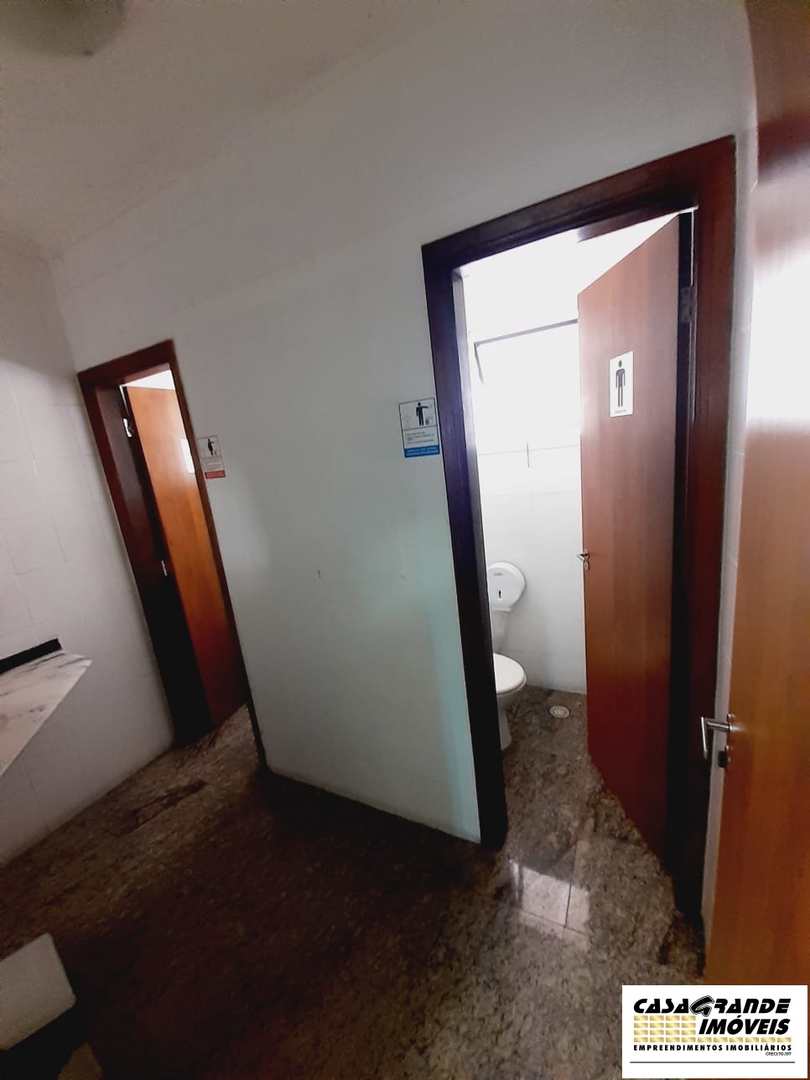 Apartamento à venda com 2 quartos, 77m² - Foto 25