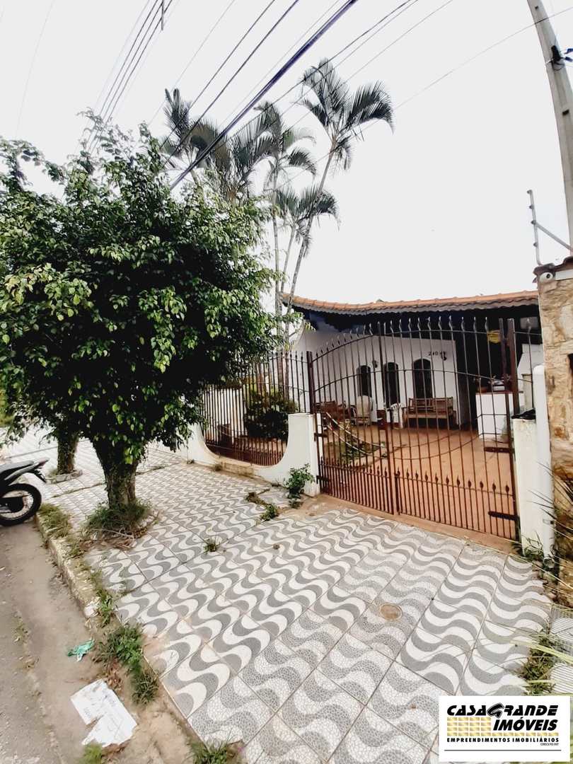 Casa à venda com 2 quartos, 98m² - Foto 2