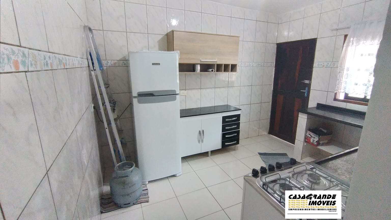 Casa à venda com 2 quartos, 70m² - Foto 16