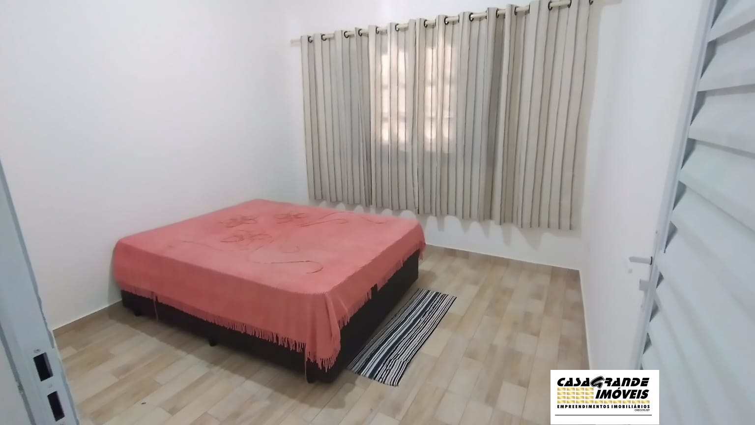 Casa à venda com 2 quartos, 70m² - Foto 9